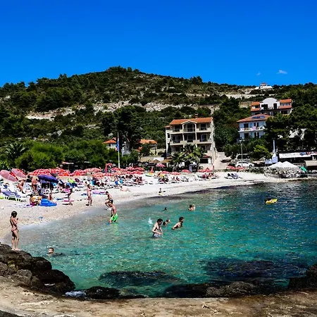 Juka * Hvar Town